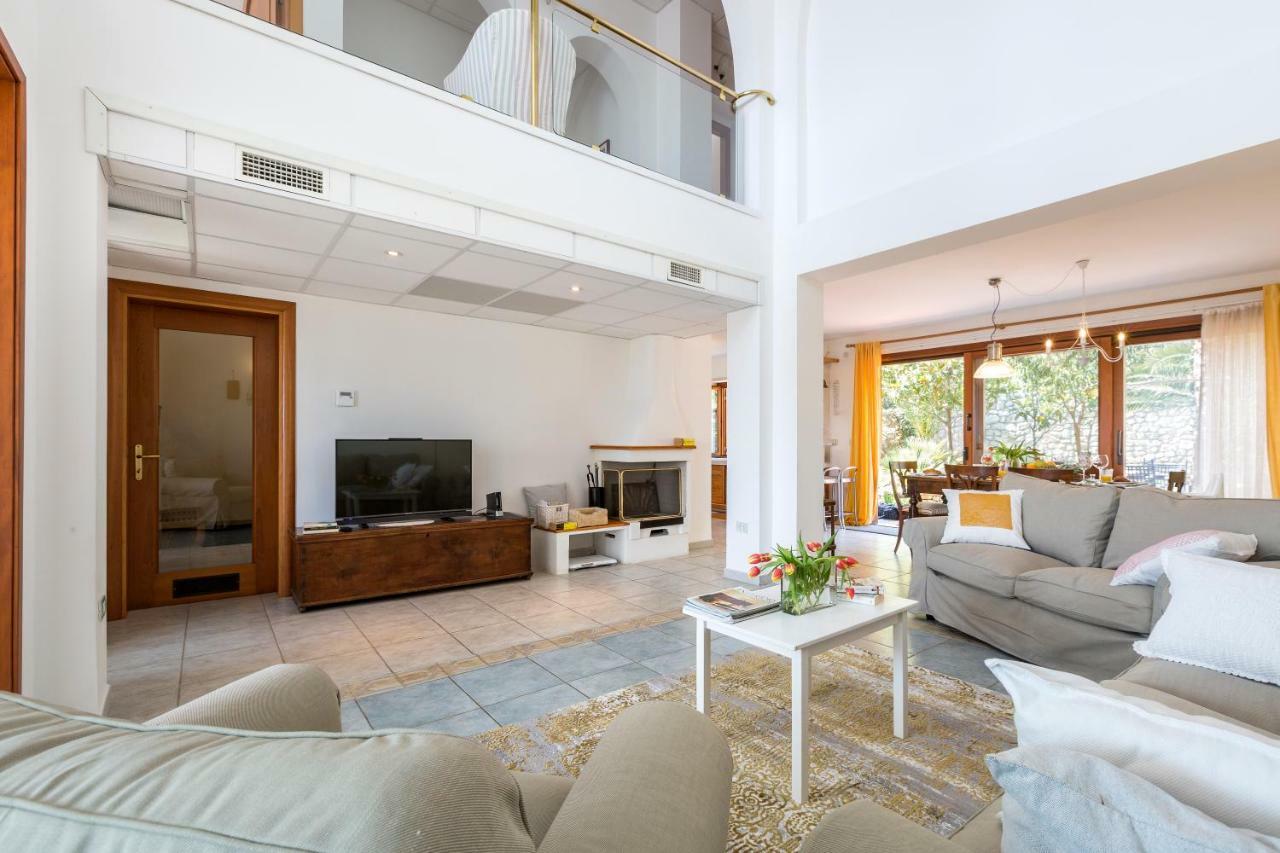 Villa Alma Veli Losinj Exterior photo
